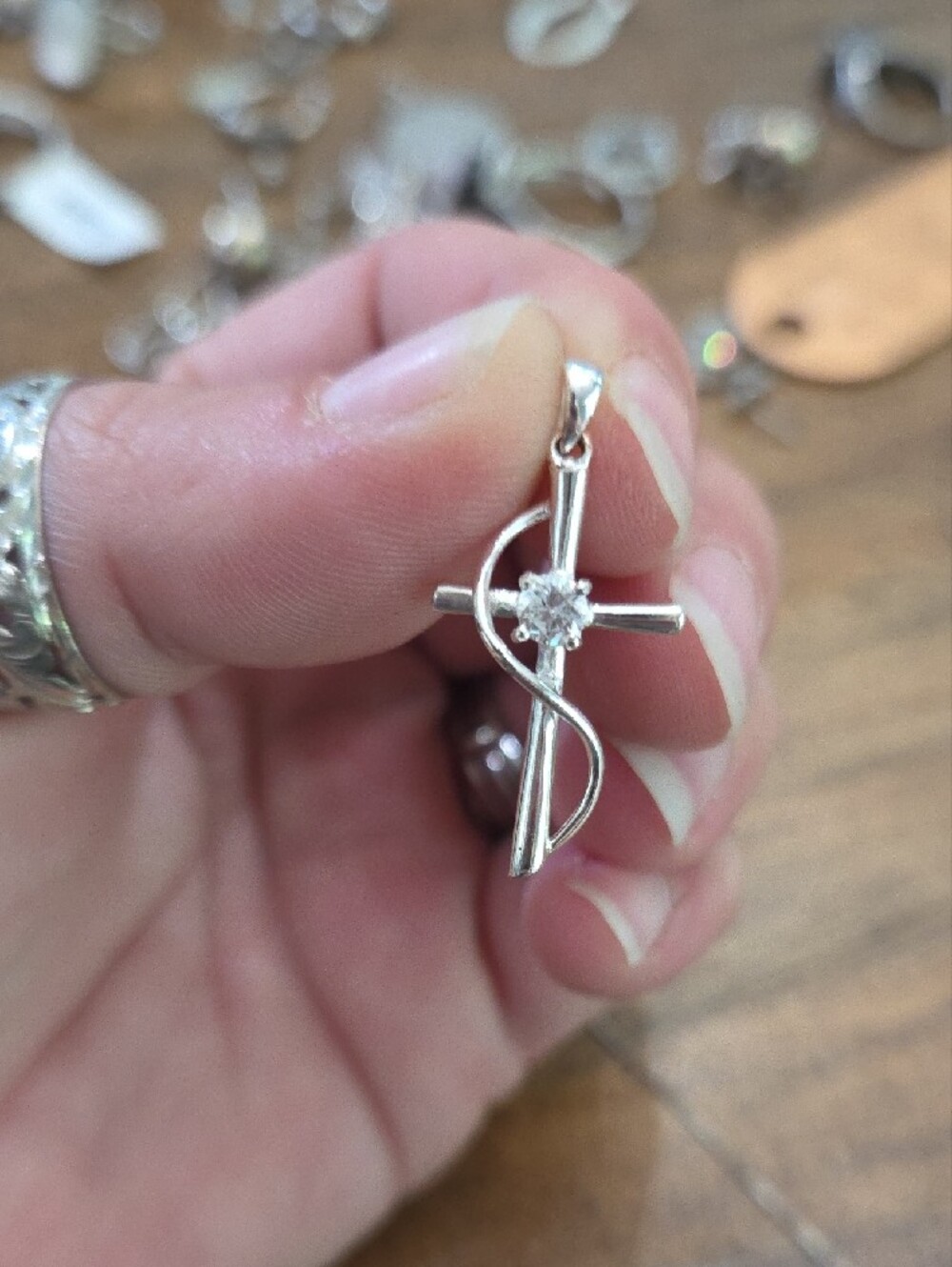925 Cz Croas Pendant - Picture 4 of 4